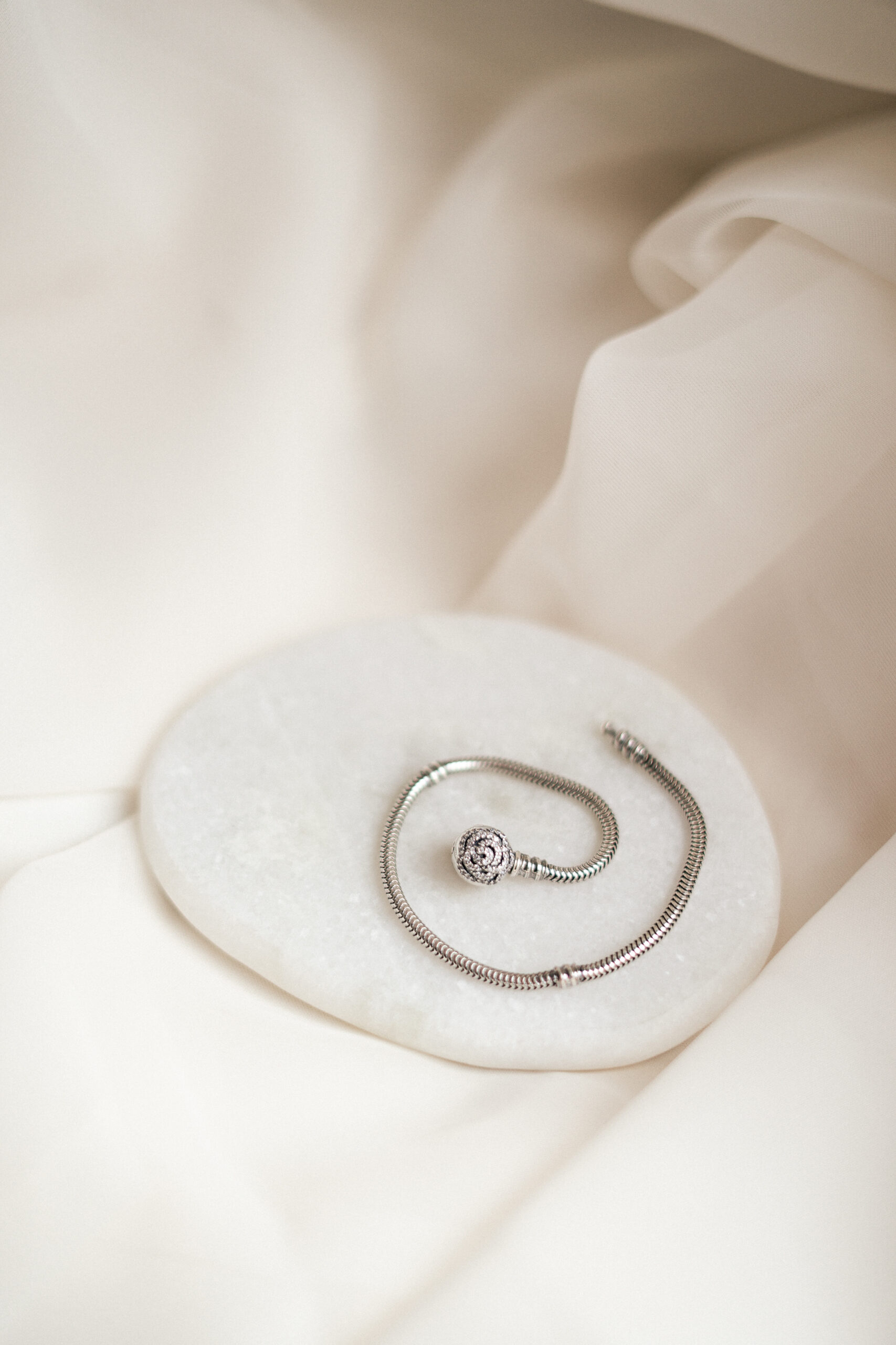 Srebrna bransoletka modułowa róża z cyrkoniami