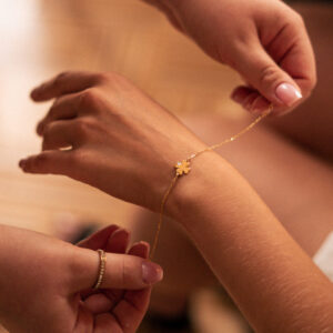 Srebrna bransoletka pozłacana koniczyna z cyrkonią