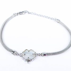 Srebrna bransoletka damska koniczyna, koniczynka z masą perłową