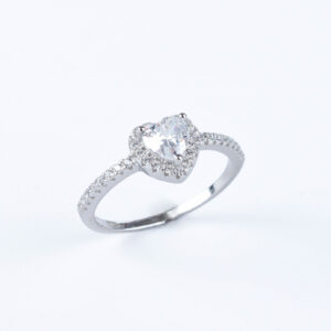 Srebrny pierścionek serce kamienie cyrkonie